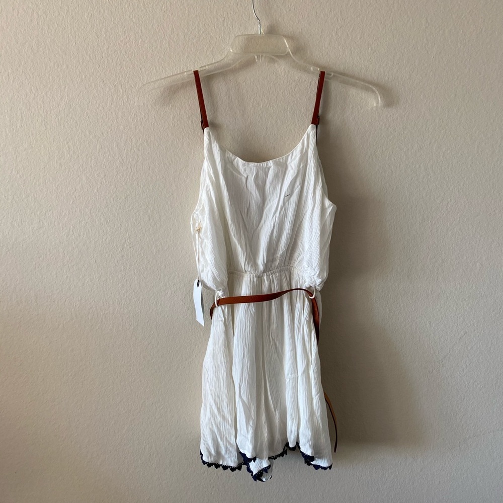 NWT White Romper with belt - Picture 2 of 3